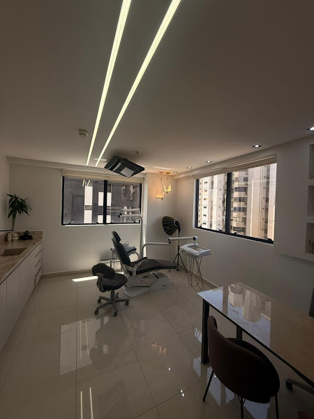 Foto 2 de Dra. Marcela Figueiredo | Cirurgiã-dentista