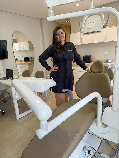 Foto 2 de Dra Marcella Bragança - Dentista em Goiânia
