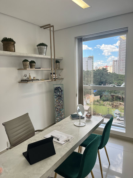 Foto 2 de Dra. Marcella Faiad Harmonização Facial