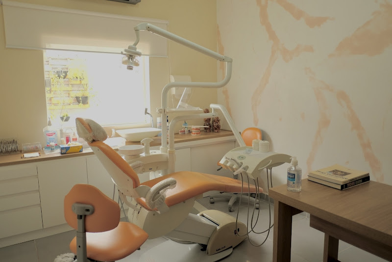 Foto 2 de Dra. Márcia Casella - Odontologia