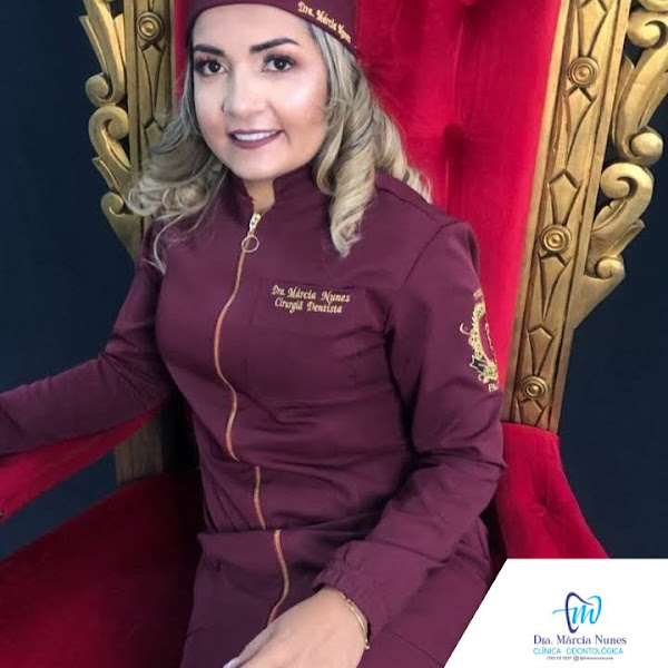 Foto 2 de DRA. MARCIA NUNES I DENTISTA I ORTONDONTIA I IMPLANTE DENTARIO I PARANGABA - FORTALEZA