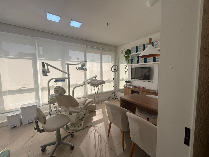 Foto 2 de Dra Marcielle Peters | Dentista em Porto Alegre