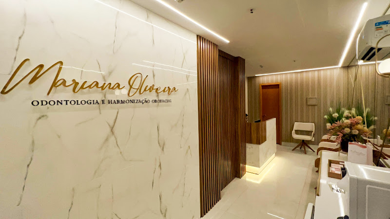Foto 2 de Dra.Mari Oliveira - Odontologia e Harmonização Orofacial