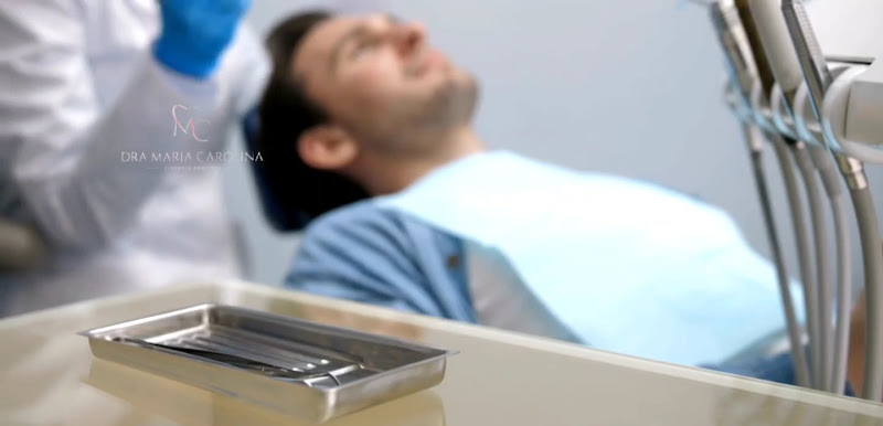 Foto 3 de Dra Maria Carolina Cirurgiã Dentista Vila Prudente | Implante | Tratamento de canal | Clareamento