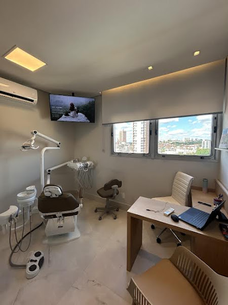 Foto 2 de Dra Maria Carolina Ferreira - Endodontista - Tratamento de canal em Campinas