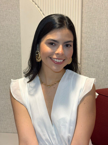 Foto 2 de Dra. Maria Clara Girão - Odontologia Estética & Restauradora