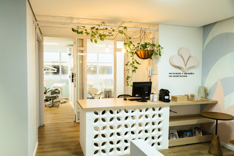 Foto 2 de Dra. Maria Eduarda Bernardo | Dentista Sul da Ilha | Campeche