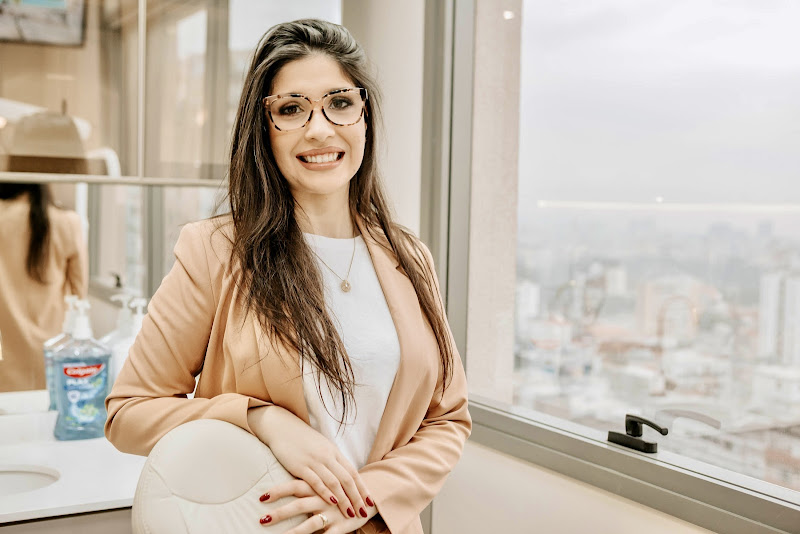 Foto 2 de Dra. Maria Eduarda Lanes Baldino