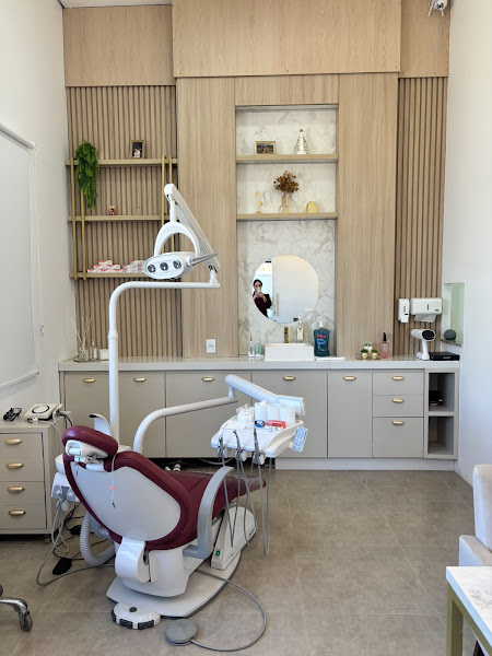 Foto 3 de Dra Maria Eduarda Palma | Cirurgiã Dentista | Urgência e Emergência | 24h Sinop MT
