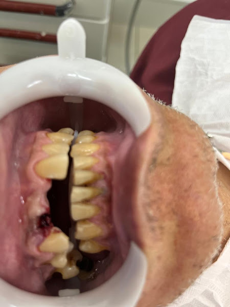 Foto 3 de Dra Maria Eugenia - Dentista Urgências e Emergencias