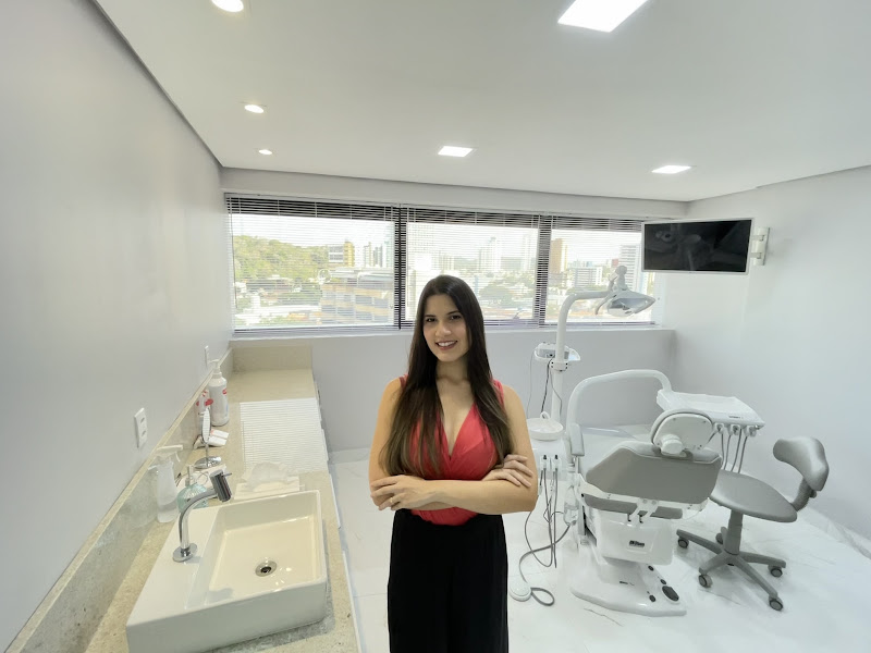 Foto 2 de Dra. Maria Letícia Barbalho