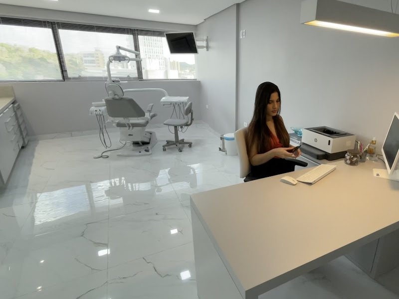 Foto 3 de Dra. Maria Letícia Barbalho