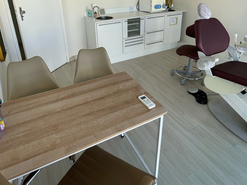 Foto 2 de Dra Maria Leticia Lança - Estomatologia - Cirurgiã-dentista
