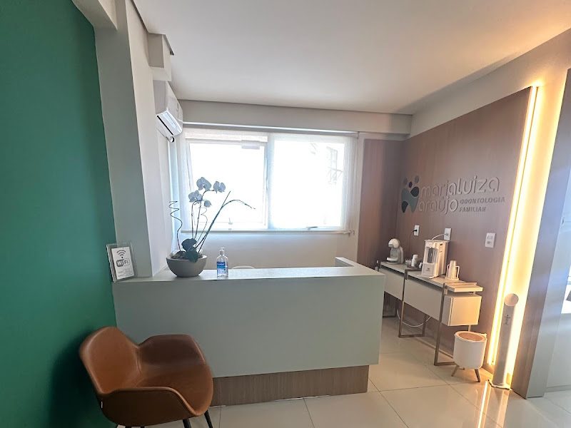 Foto de Dra. Maria Luiza Araújo - Dentista em Montes Claros | Odontologia Familiar
