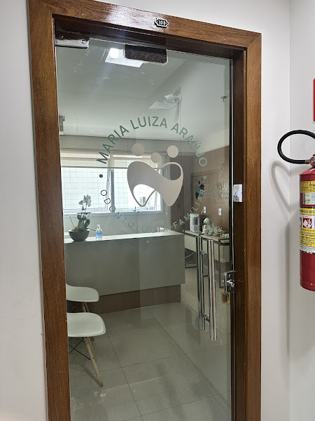 Foto 3 de Dra. Maria Luiza Araújo - Dentista em Montes Claros | Odontologia Familiar