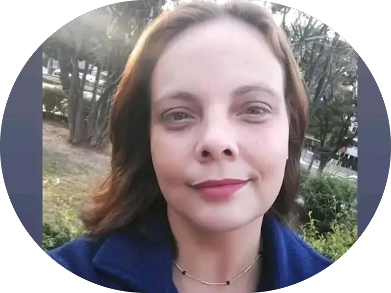 Foto 5 de Dra. Maria Tereza Andrade Aragão - Consultório Odontológico - Endodontia / Canal com Microscópio