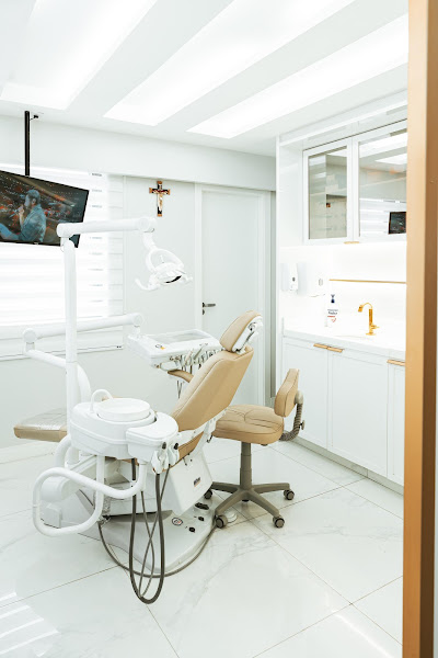 Foto 2 de Dra. Maria Vilma Sobreira - Harmonização Facial, Botox, Lifting e Estética Avançada em Fortaleza-CE