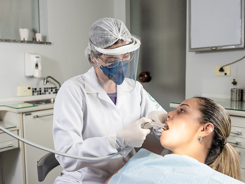 Foto 10 de Dra Mariana Cestari |Dentista 24h | Av Paulista