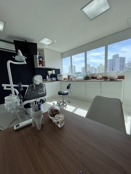 Foto 3 de Dra. Mariana Gomes - Odontologia
