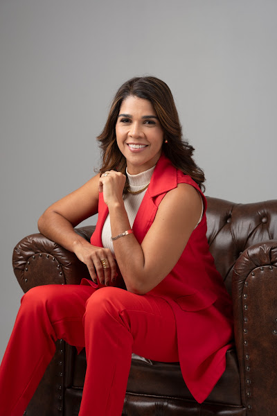 Foto 2 de Dra. Mariana M. Lisbôa - Cirurgiã-Dentista | Mestre em DTM | Implantodontista São Luís MA