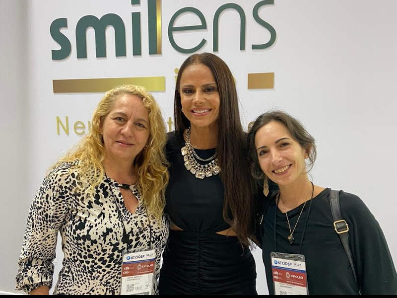 Foto 6 de Dra Mariana Paskakulis USP Implantes - Clareamento Dental - Harmonização - Dentista Jundiaí