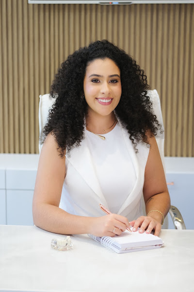 Foto 2 de Dra Mariana Valério Silva - Dentista Maringá