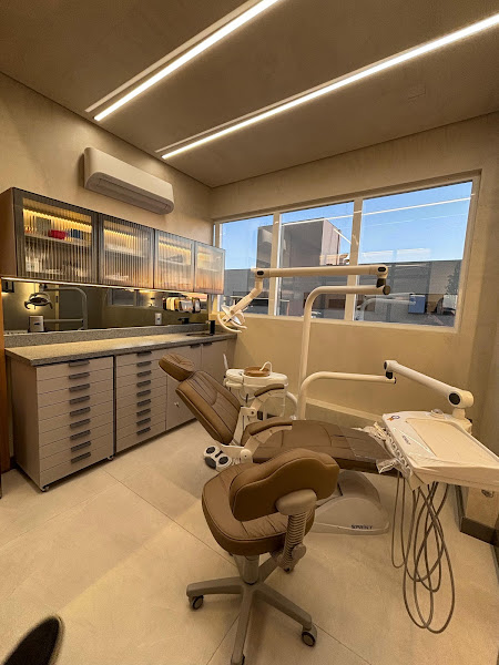 Foto 2 de Dra. Mariane - Cirurgiã Dentista