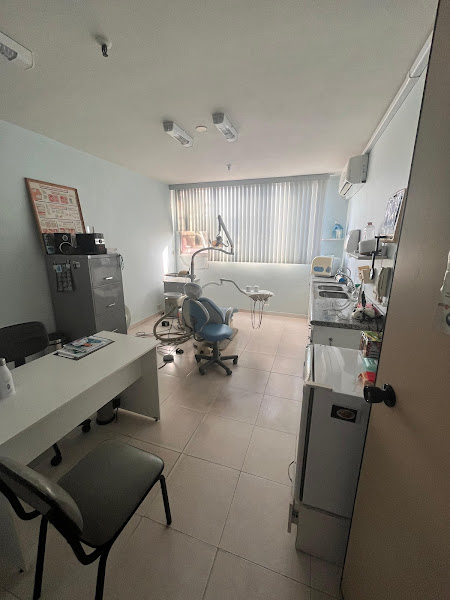 Foto 3 de Dra. Mariane Couto | Cirurgiã-Dentista