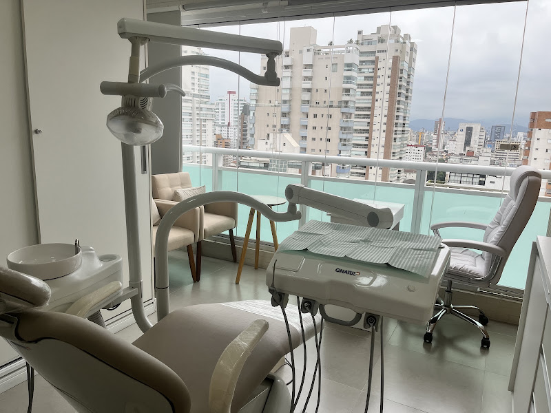 Foto 3 de Dra. Marianna Araujo | Cirurgiã-Dentista