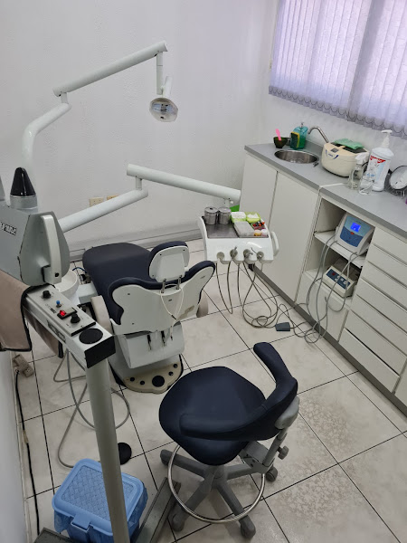 Foto 2 de Dra. Mariclau Assumpção - Dentista