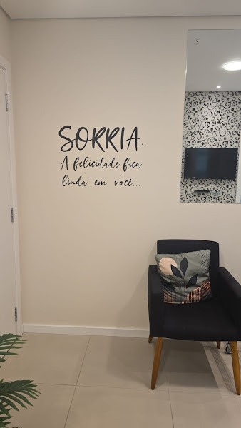 Foto 2 de Dra. Marieli Stello Blau - Cirurgiã-Dentista em São José/SC