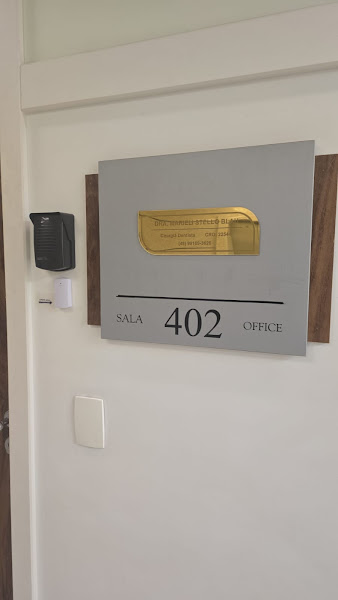 Foto 3 de Dra. Marieli Stello Blau - Cirurgiã-Dentista em São José/SC