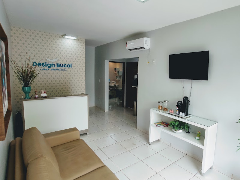 Foto 2 de Dra. Marilana Carvalho - Endodontista Dentista Ortodontia