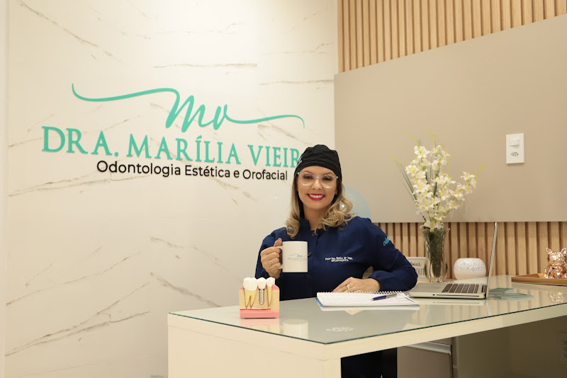Foto 2 de Dra Marilia Vieira - Odontologia Especializada em Implantes Dentários