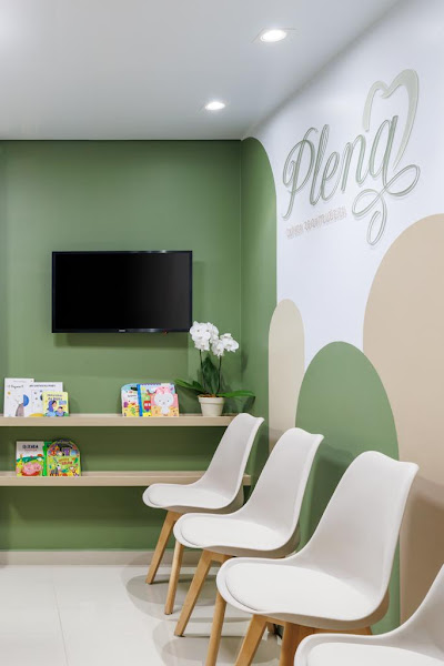 Foto 3 de Dra. Marina Andrade - Tratamento de Canal