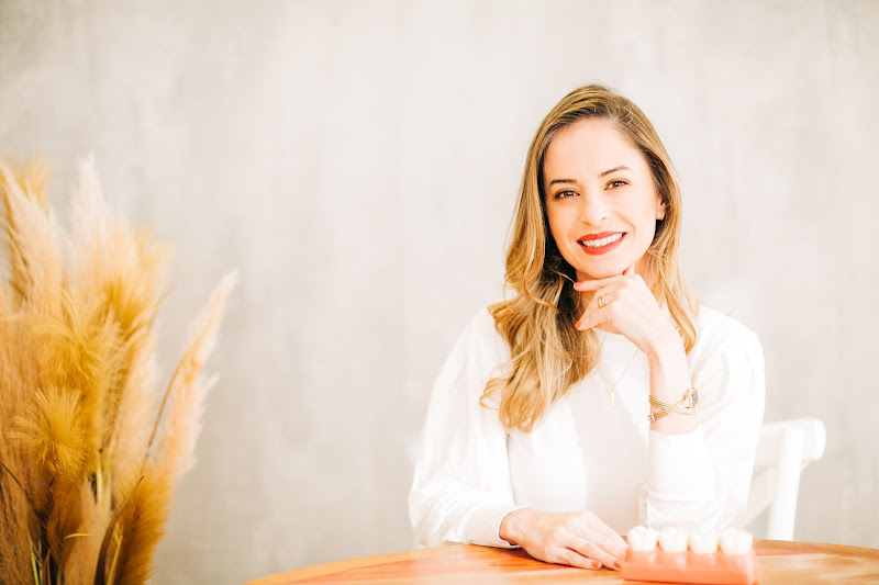 Foto 2 de Dra. Marina F. Furtado - Odontologia Especializada