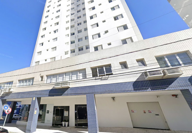 Foto 2 de Dra. Marina Luvizotto | Dentista no Cabral - Curitiba