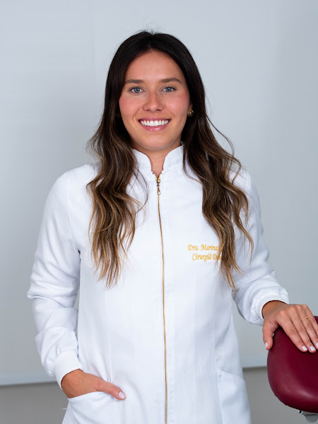 Foto de Dra. Marina Piccolo -Dentista São Caetano do Sul- Harmonização orofacial - Aparelho invisível Sousmile
