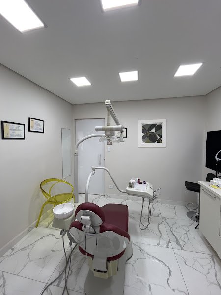 Foto 2 de Dra. Marina Piccolo -Dentista São Caetano do Sul- Harmonização orofacial - Aparelho invisível Sousmile