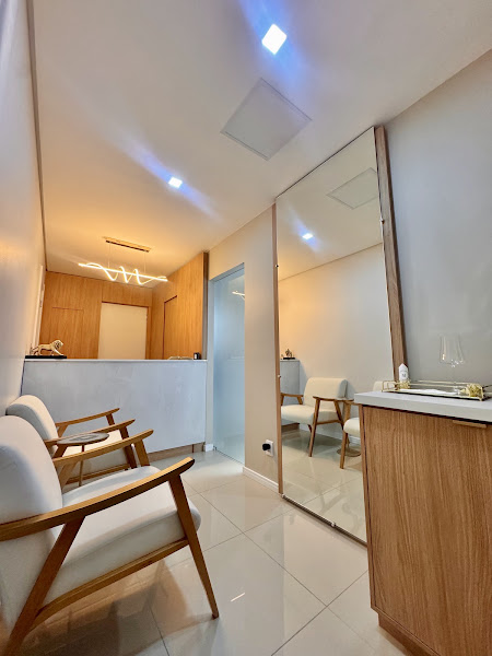 Foto de Dra Marjane Gonçalves - Lipo de Papada e Rejuvenescimento da Face em Santa Maria e Lajeado