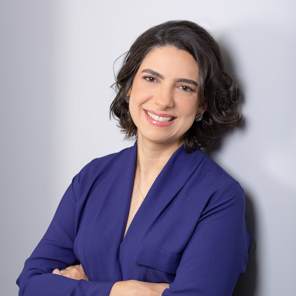 Foto 2 de Dra. Marjorie Almeida - Ortodontia, Invisalign Doctor, Alinhadores Invisíveis, Clareamento, Estética Bucal