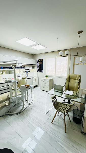 Foto 2 de Dra. Marjorie Coelho - Harmonização Facial em Belém