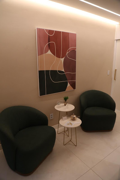 Foto 3 de Dra Marla Ferreira -Ferrer Clinique - Dentista em Vitória - Botox - Ortodontista - Harmonização Facial - Preenchimento Facial