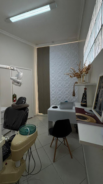 Foto 3 de Dra. Marya Eduarda Paranhos | Cirurgiã-Dentista