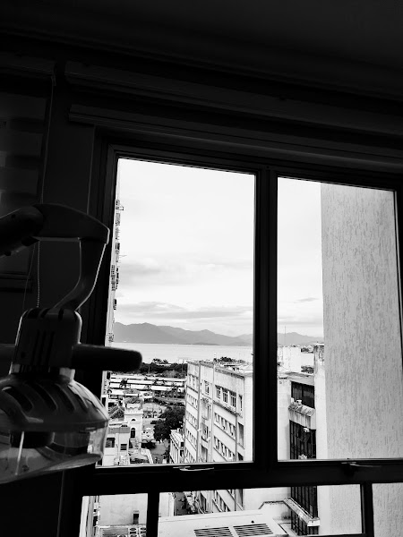 Foto 3 de Dra.Mauriem Souza Pes-Próteses e Implantes Dentários-Clareamento, Facetas e Lente contato dental-H.O.F.-Dentista