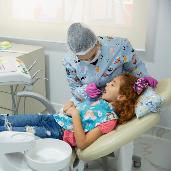 Foto 2 de Dra. May Odontopediatria Personalizada