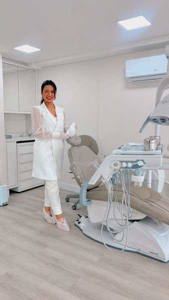 Foto 2 de Dra Mayara Folha I Odontologia Estética e Reabilitação Oral I Dentista em Brooklin - São Paulo