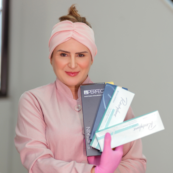 Foto 2 de Dra. Mayra Prado Cirurgiã Dentista Bucomaxilo Facial