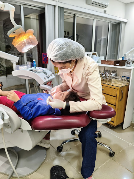 Foto 2 de Dra Mayra Trajano - Dentista, Ortodontia