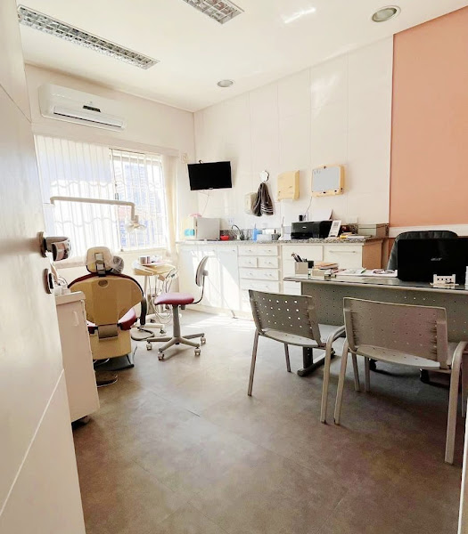 Foto 2 de Dra Maysa G. Araujo - Dentista em Santos